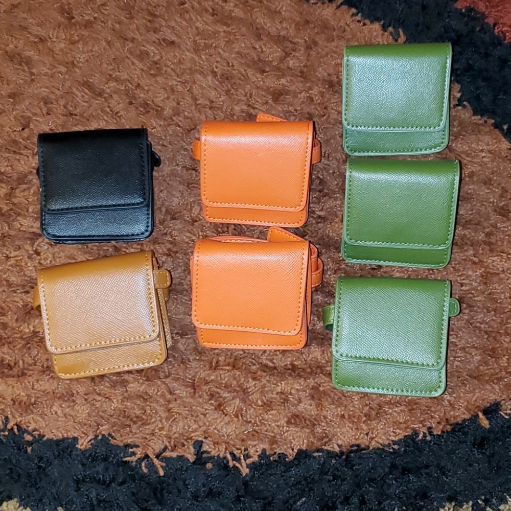 Green Mini Wrist Bag - Picture 9 of 9
